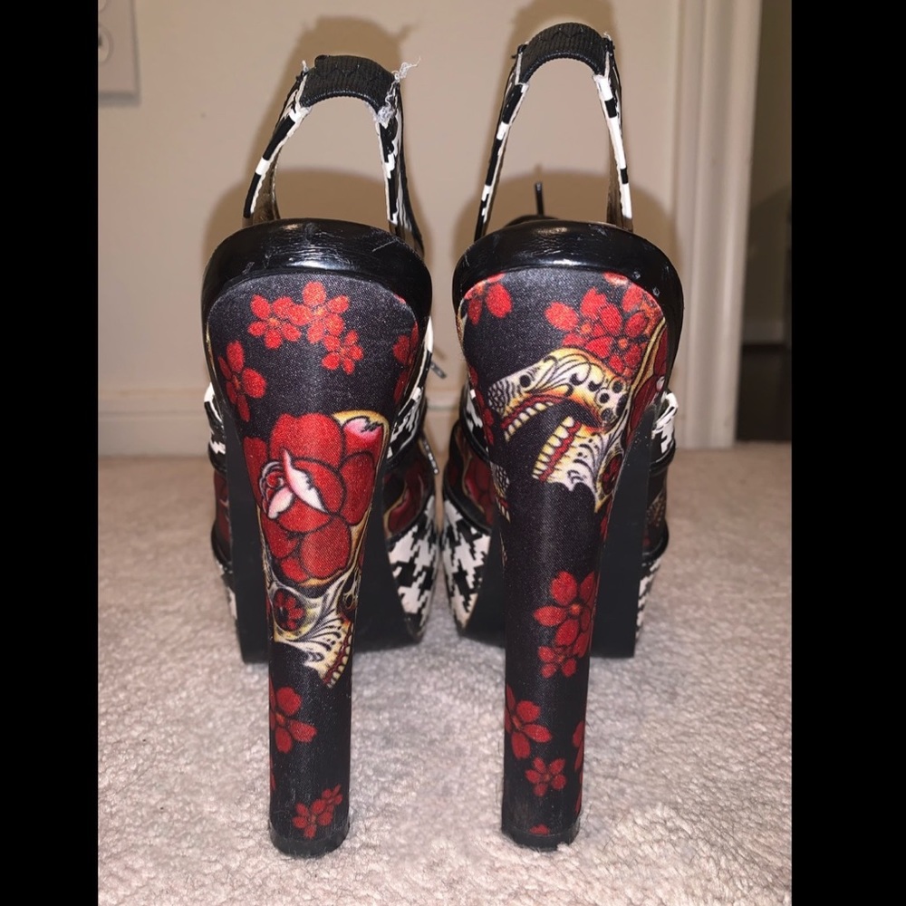 Patterned Red&Black Heels - Picture 3 of 5